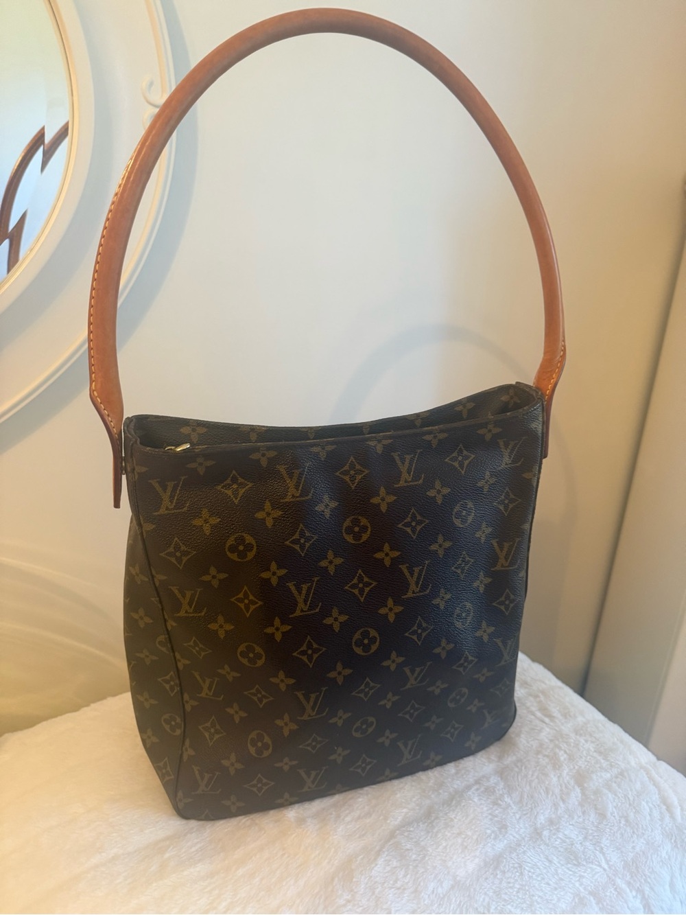 Authentic Louis Vuitton Monogram Looping Handbag (2001)
